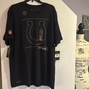 NFL Indianapolis Colts short sleeve tshirt Xxl nwt